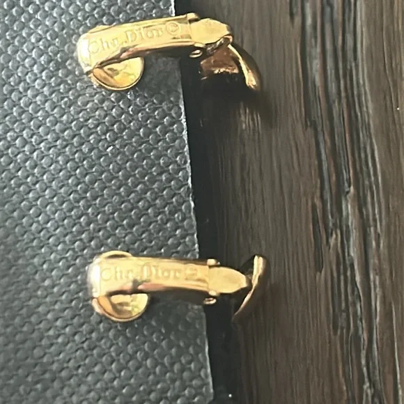 Dior Vintage clip-on earrings - Picture 7 of 8